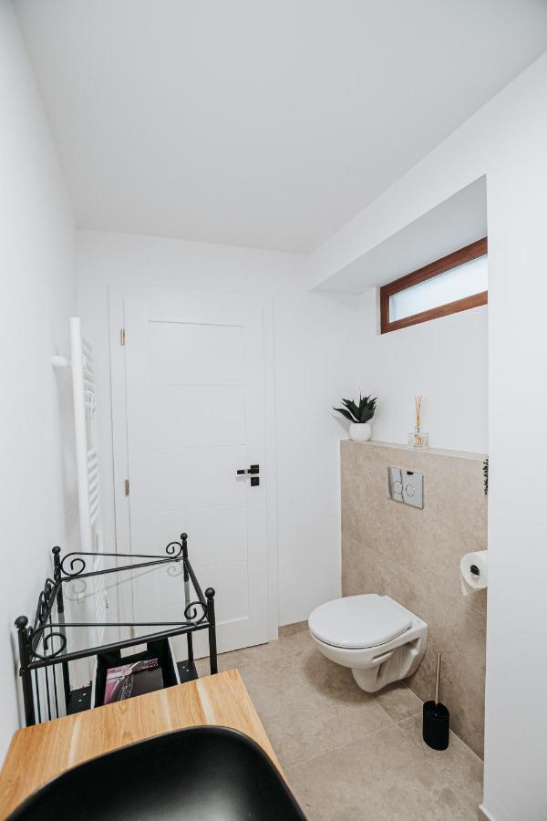 Authentic Old Town Retreat Apartment Sibiu Bagian luar foto