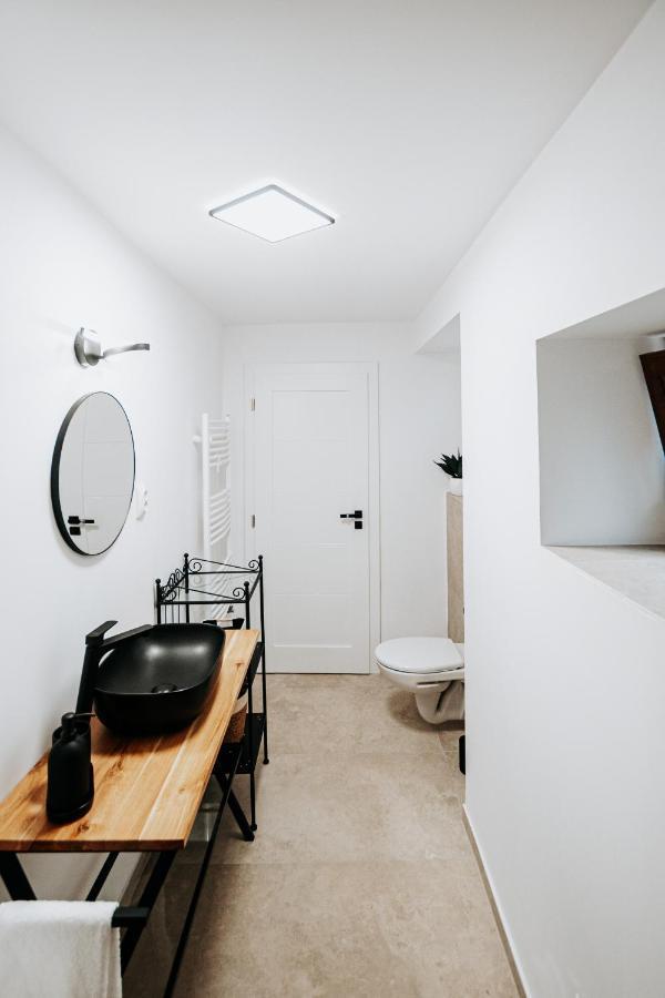 Authentic Old Town Retreat Apartment Sibiu Bagian luar foto